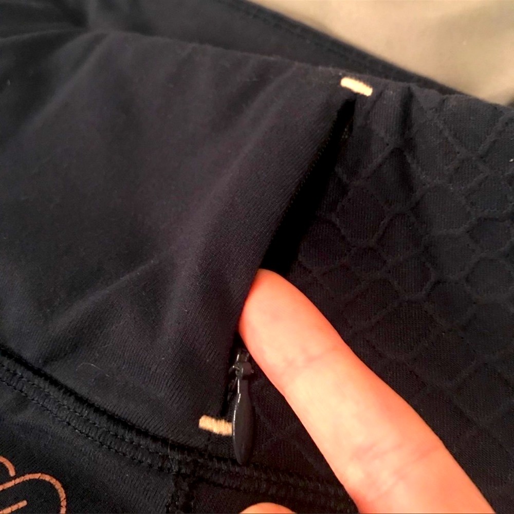 CALIA Textured Mesh Capri Legging - Picture 11 of 14
